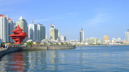 五月青岛的风景在路上